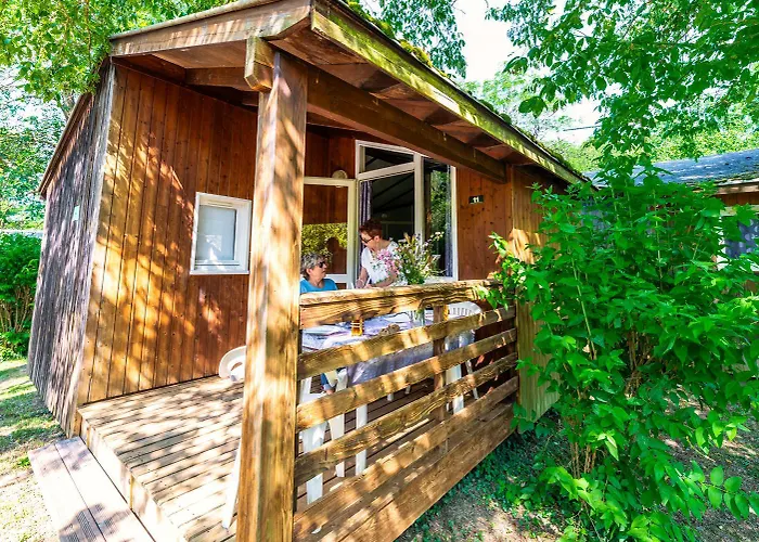 Village De Domaine Saint-jean Camping