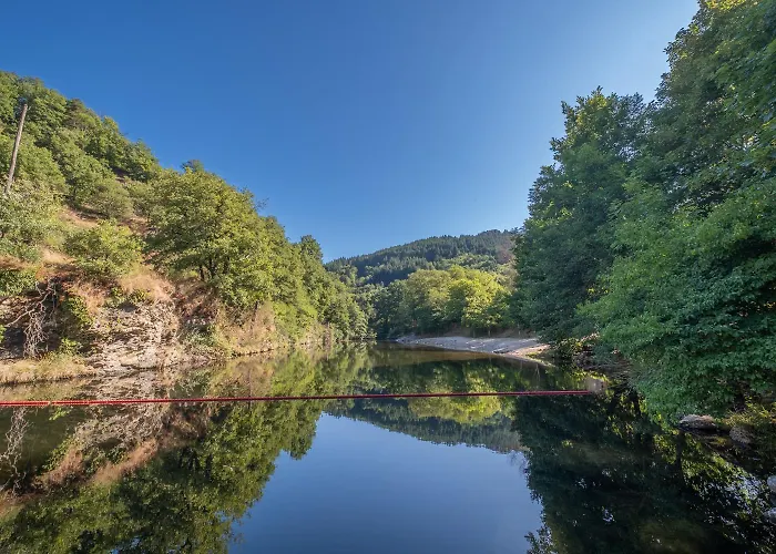 Camping Village De Domaine Saint-jean Saint-Jean-du-Bruel