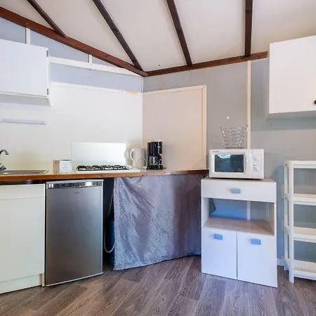 Parque de Campismo Village De Domaine Saint-jean Saint-Jean-du-Bruel