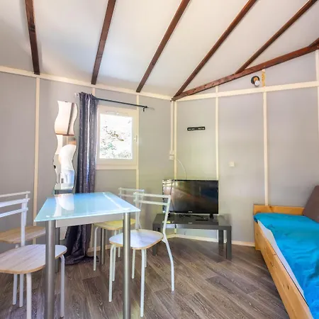 Village De Domaine Saint-jean Parque de Campismo Saint-Jean-du-Bruel