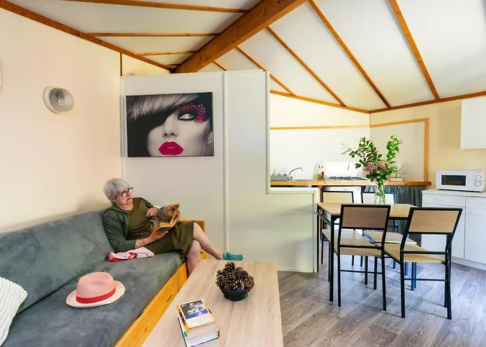 Village De Domaine Saint-jean *