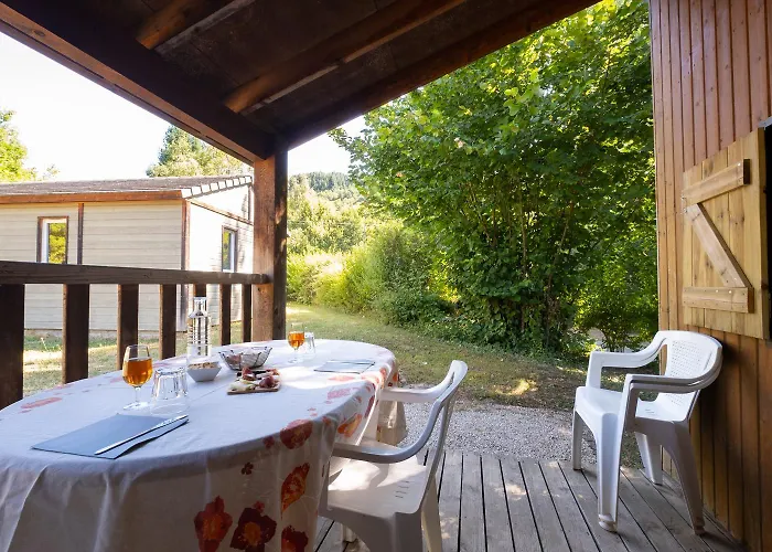 Village De Domaine Saint-jean Saint-Jean-du-Bruel